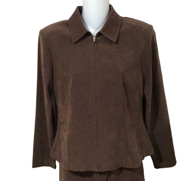 Jacket, Sag Harbor Petites Womens Jacket, size 6P, Brown, Unlined, Zip - Picture 2 of 7